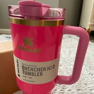 NWT - Stanley Pink Parade 40 Oz.
